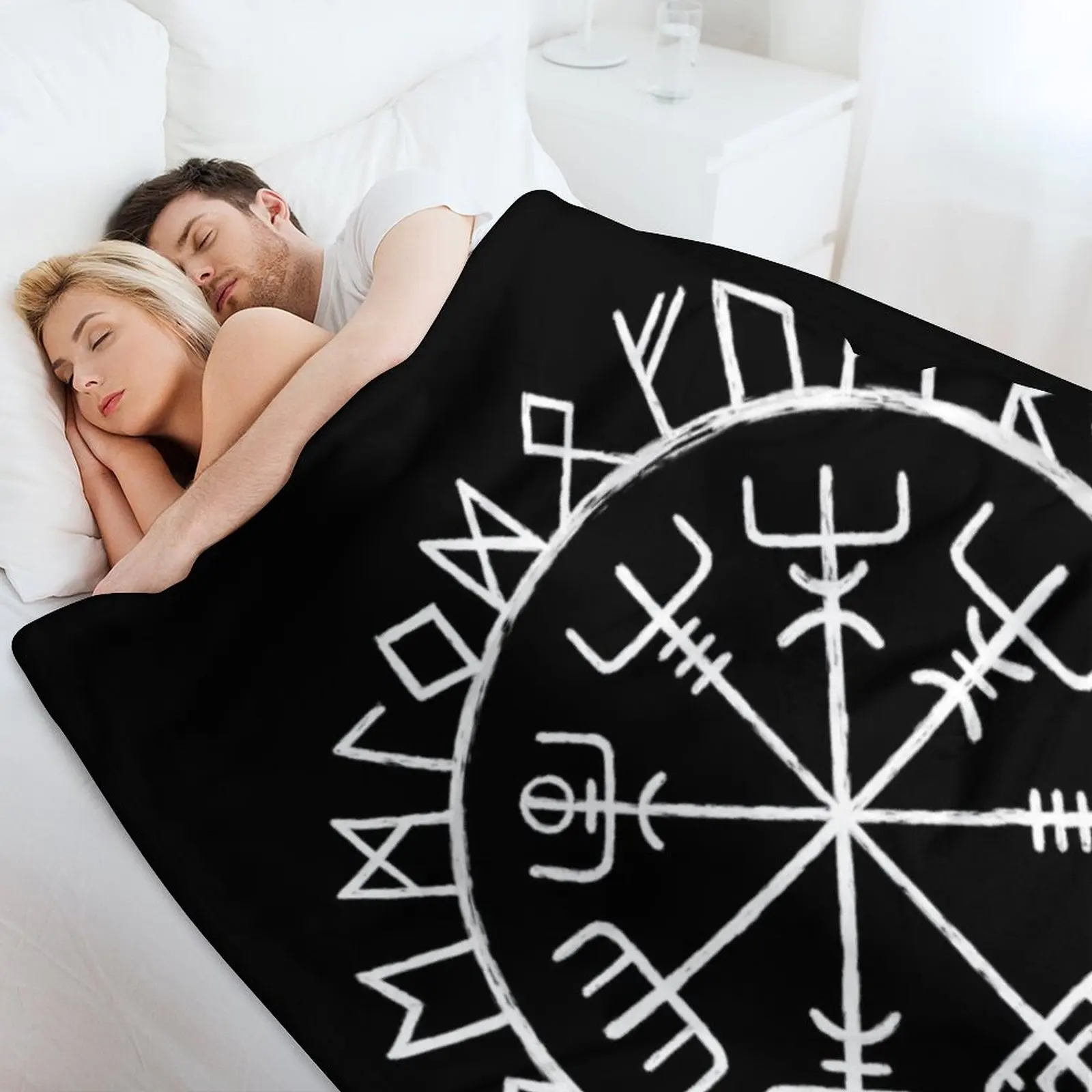 Одеяло с руническим кругом из скандинавской мифологии идеи подарков на день