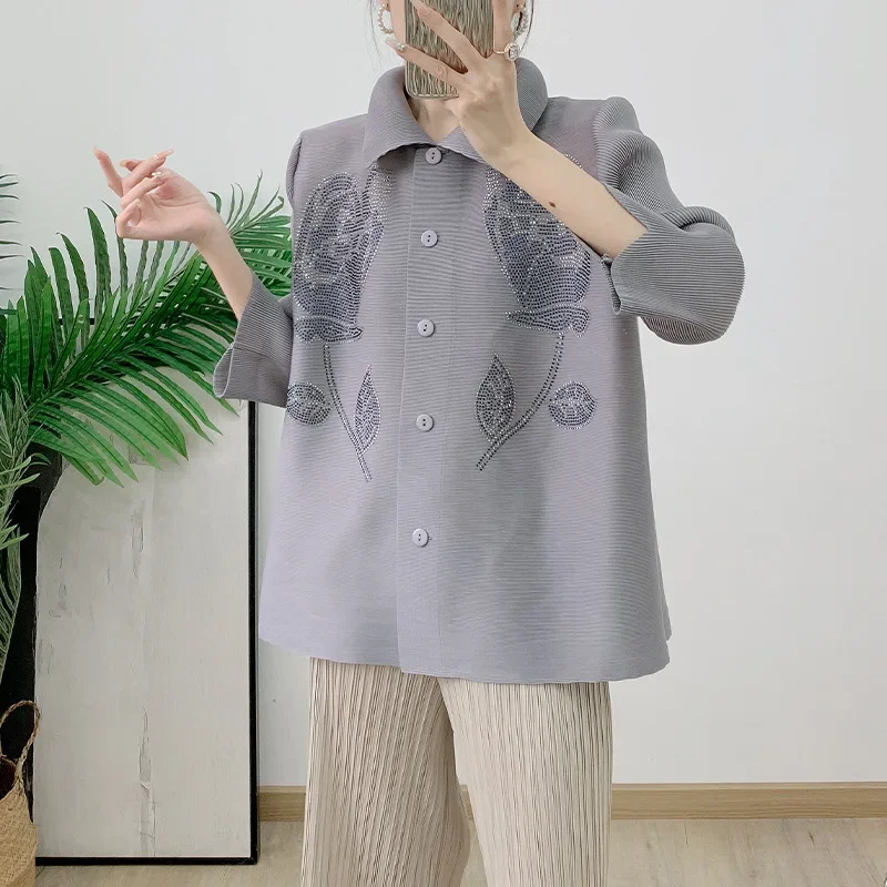 Плиссированная блузка со складками Новинка осени 2024 популярная модная куртка с