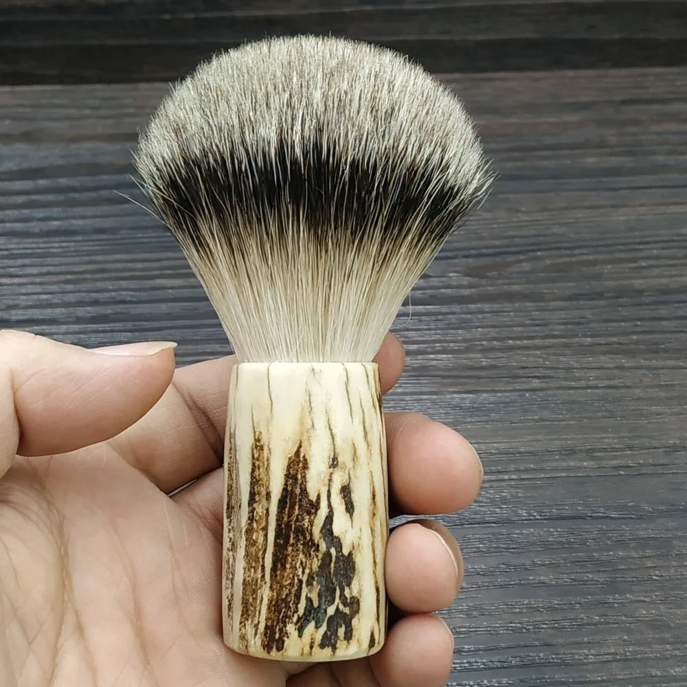 DSCOSMETIC High Mountain Натуральная щетка для бритья с ручкой из рога оленя для мужского бритья (art.: 3920dc9683cd0) - 3920dc9683cd0