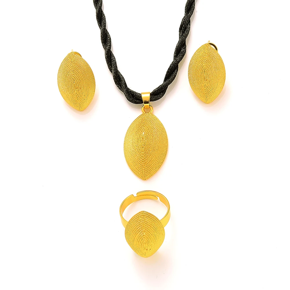 Женский комплект из колье и серёг в этническом стиле |