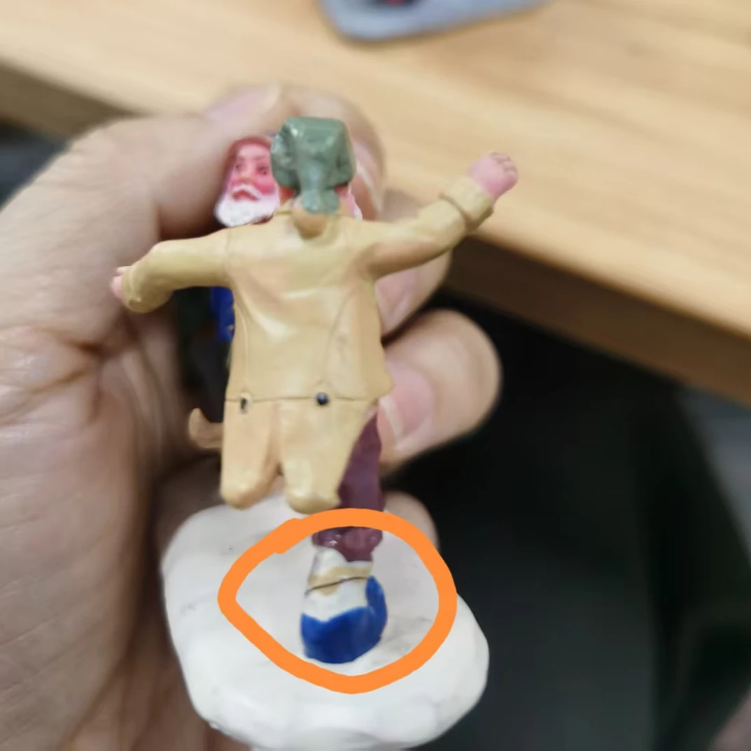 

Статуэтка из канифоли