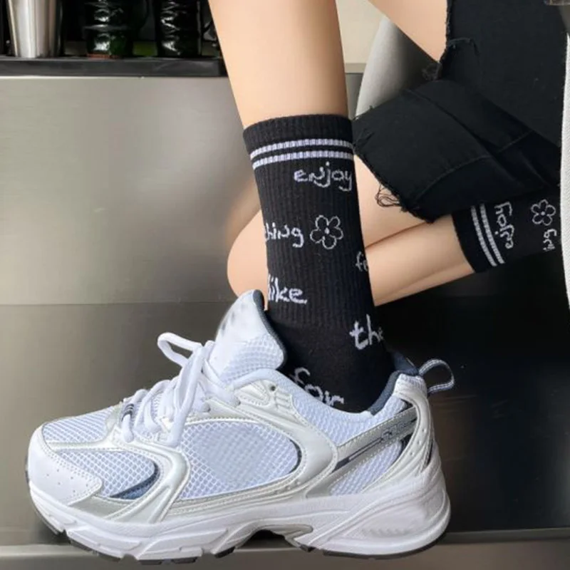 5 Pair Fashion Sport Street Skateboard Socks Women Long Autumn Winter Cotton Socks Pack Kawaii Animal Print Calsetines De Mujer