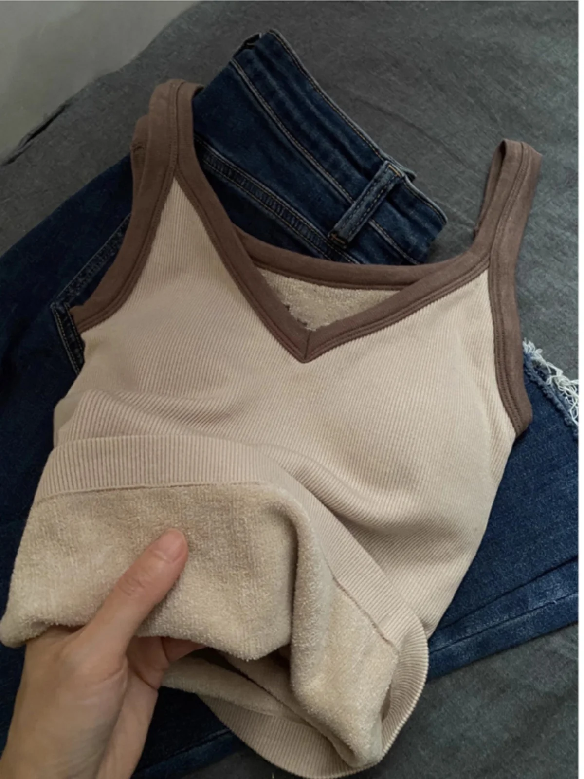 Весенне-осенняя новая корейская серия внутренняя одежда с v-образным вырезом