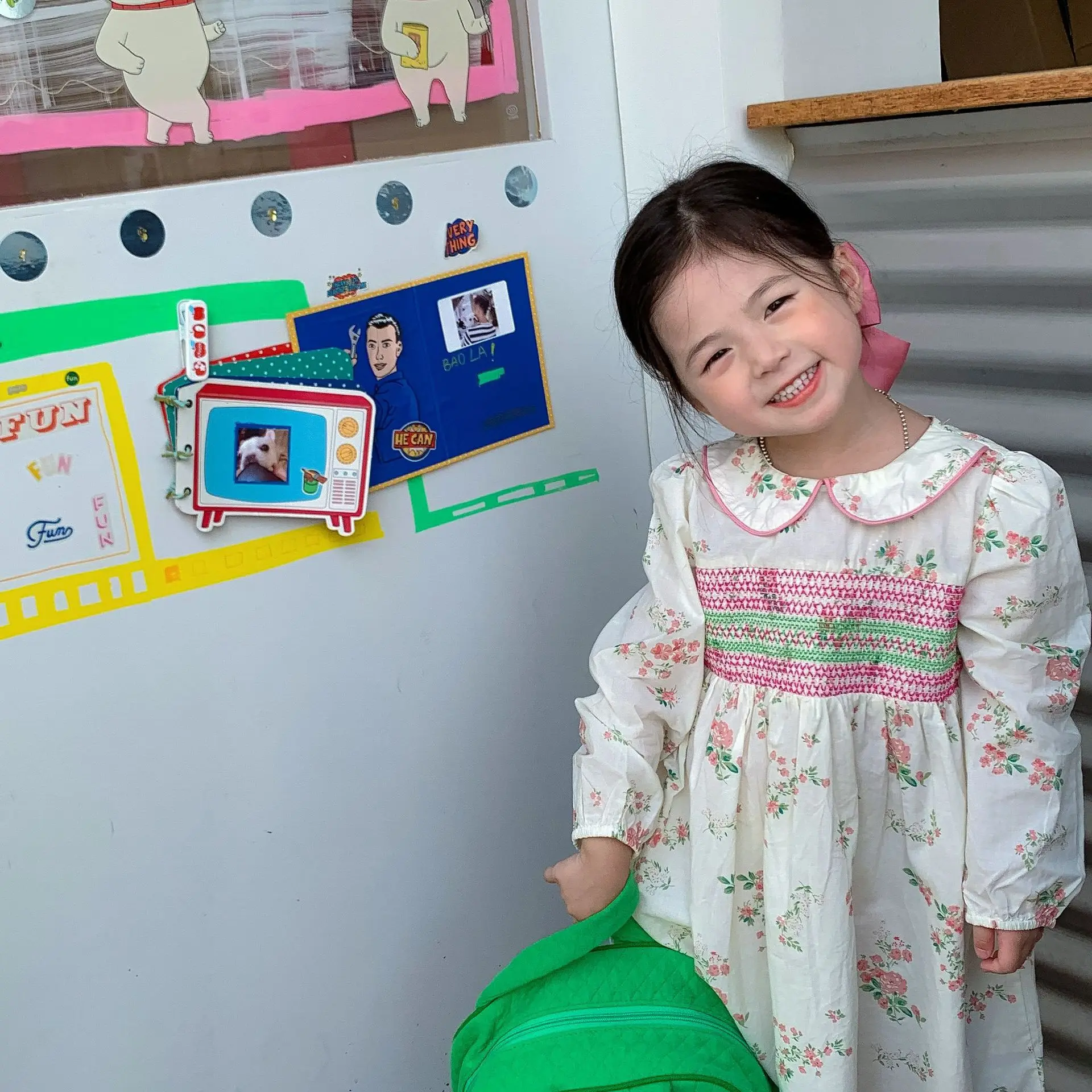 

Girls Smock Embroidery Dress Smocked Baby Clothes Kids Long Sleeve Smocking Dresses Children's Floral One Piece Clothing Robe