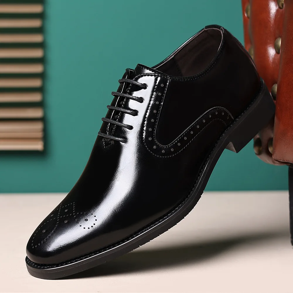 

New High Quality Genuine Leather Men Brogues Shoes Lace-Up Bullock Business Dress Men Oxfords Shoes Male Formal Shoes
