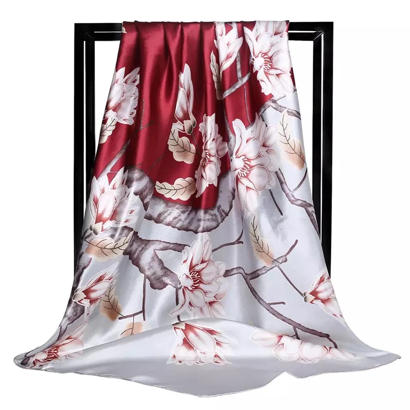 

Fashion Beach Sunscreen Silk Scarves Four Seasons 90X90CM Shawls 2022 Europe And America Kerchief Popular Print Square Bandanna