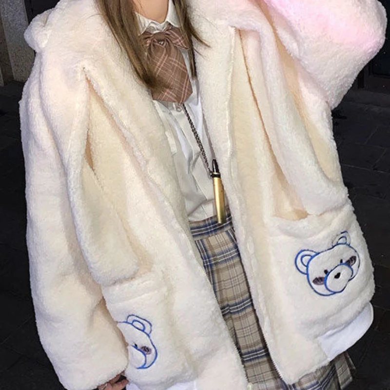 

Новинка 2021, японское пальто из овечьей шерсти с милым медведем, Женское зимнее бархатное свободное студенческое дикое плюшевое пальто с капюшоном и ушками, кардиган с длинными рукавами