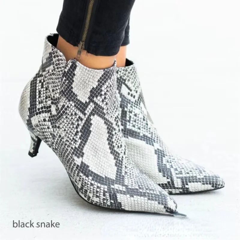 

Женские леопардовые ботильоны на высоком массивном каблуке, Размеры 35-43