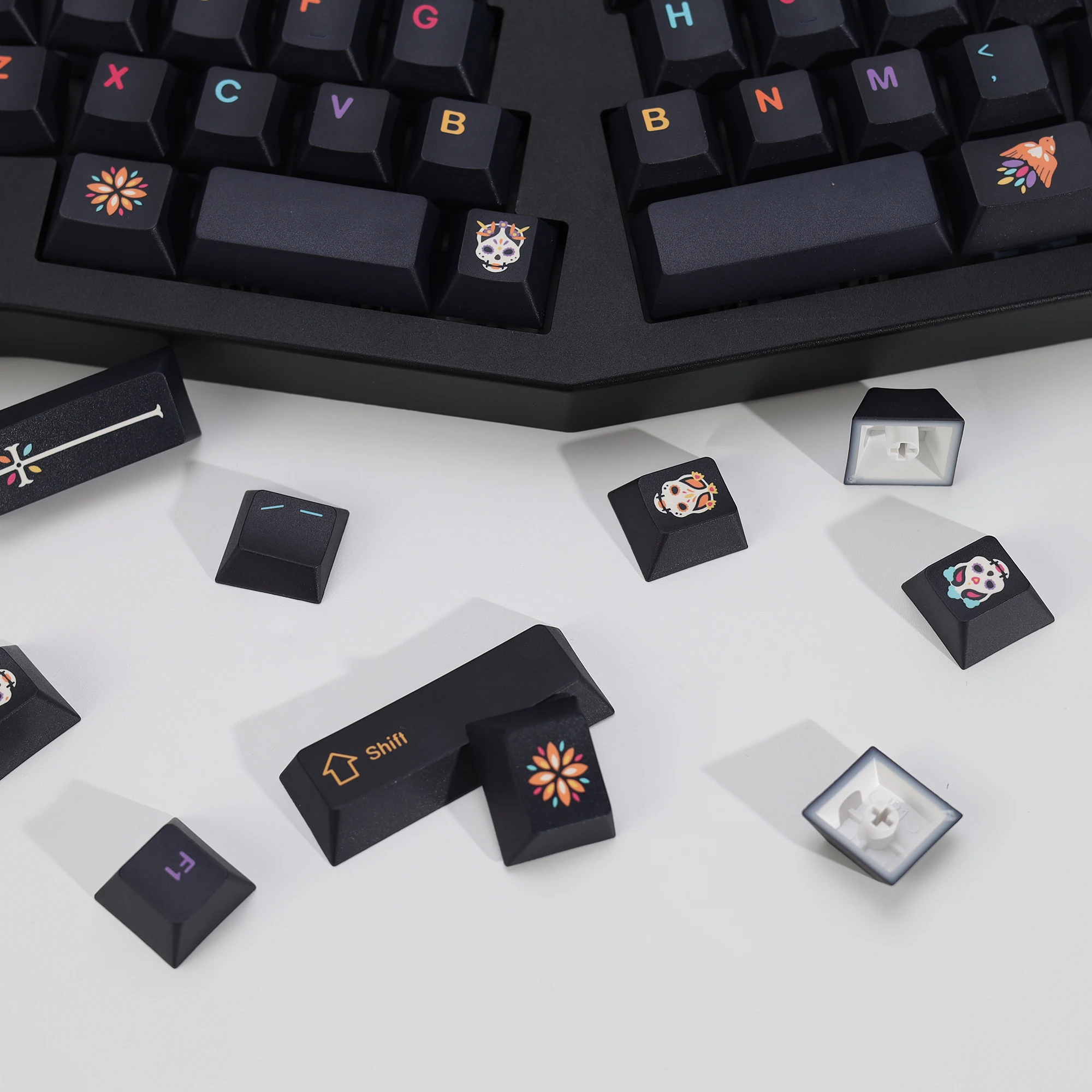 Фото Комплект клавиш KBDiy Clone GMK: ретро-клавиши GMK Mictlan Cherry Profile PBT ISO для магнитных переключателей, 60 клавиш, для игровой механической клавиатуры №4