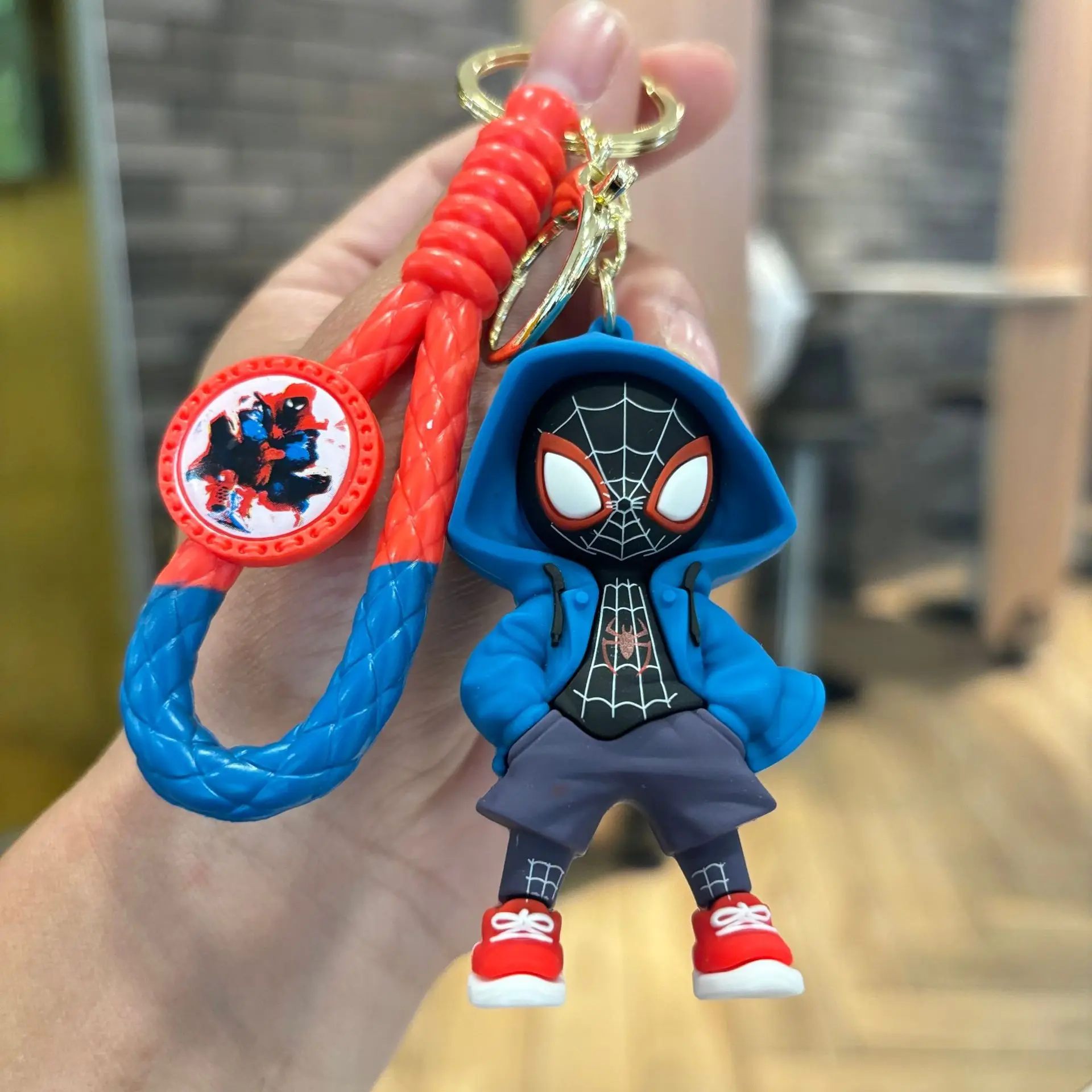 Фото Брелок Marvel Spider-Man: Фигурка Человека-паука, аниме-брелок, подвеска для рюкзака/школьной сумки, брелок для ключей от машины, детская модель-игрушка №4