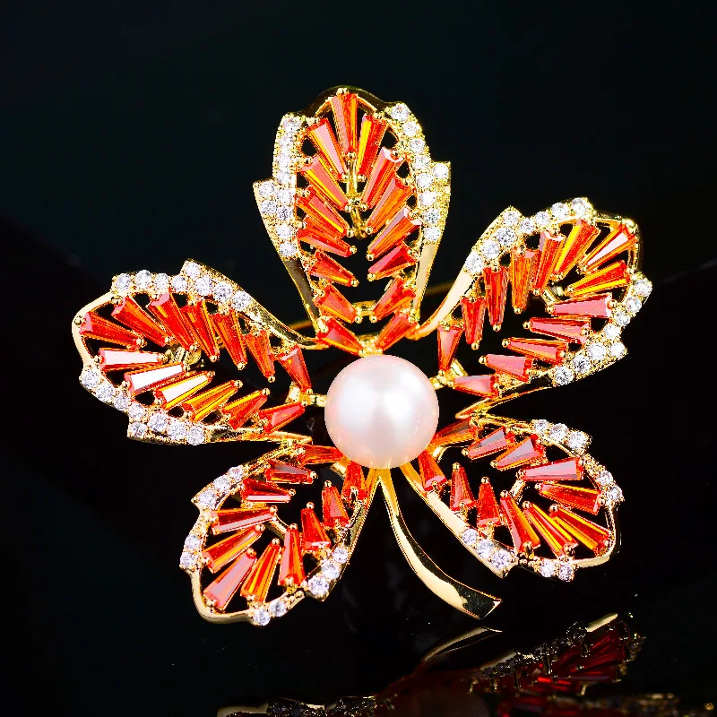 

Shining Cubic Zirconia Maple Leaf Brooches Pins Sweet Temperament Suit Corsage Luxury Brand Jewelry Bouttoniere Accessories