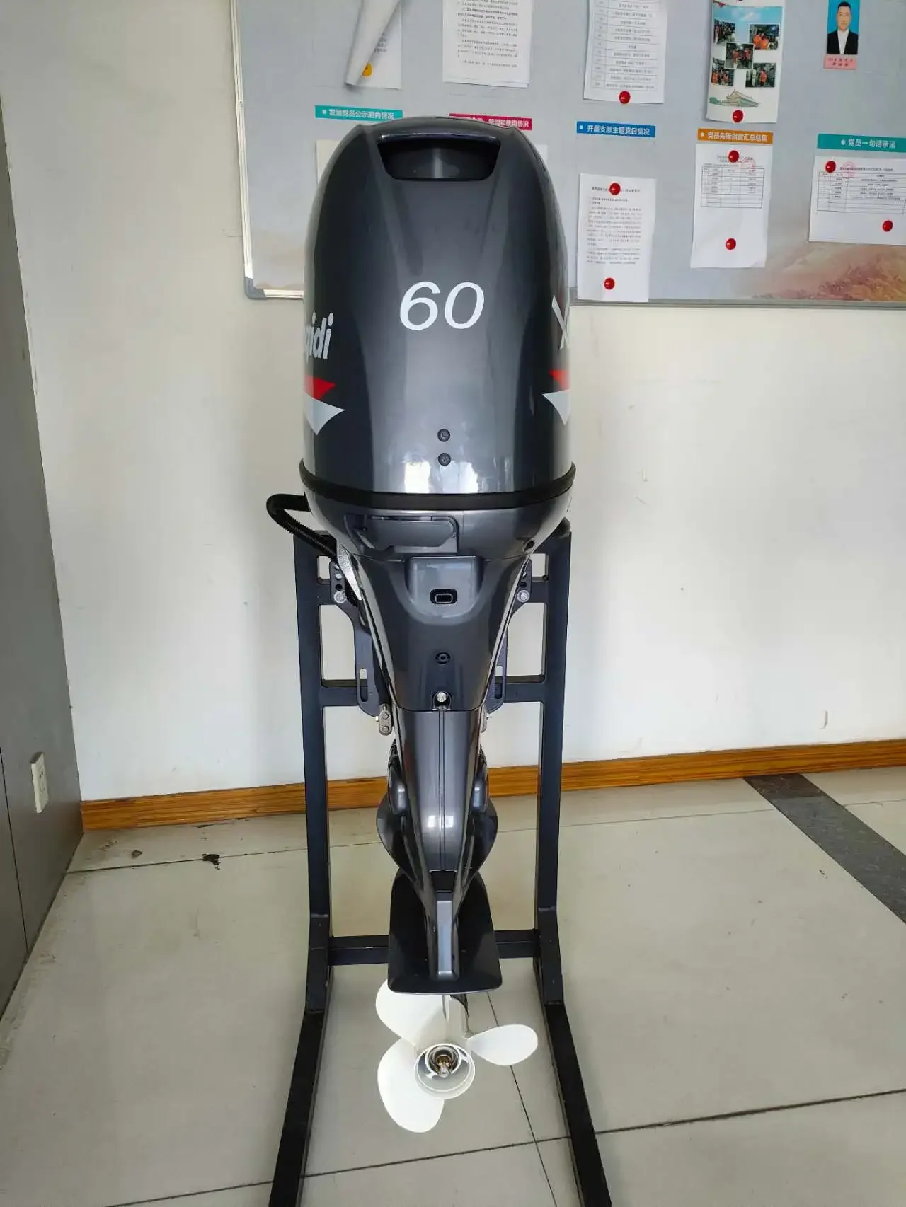 Подвесной двигатель AIQIDI F60FETL Система EFI Power Tilt Trim