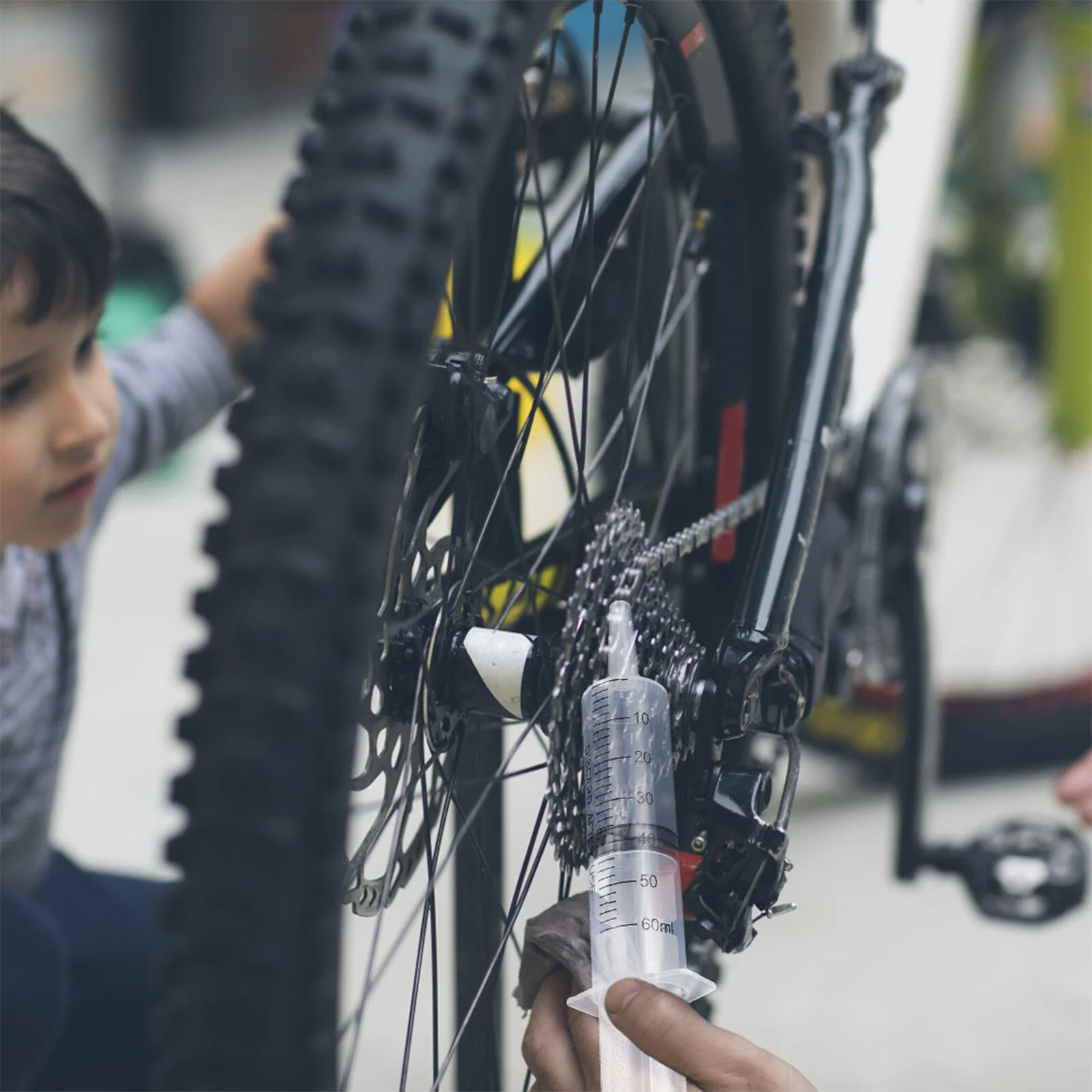 

Инструмент для смазки цепи, мотоциклетные панельники, комплект для торможения, вилка, уровень, велосипедный ролик, масляный пластиковый минеральный наполнитель, ремонт