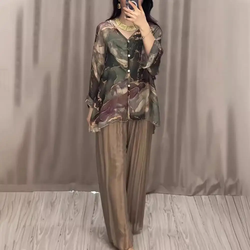 Женский комплект из топа и брюк блузка с V-образным вырезом мраморным принтом