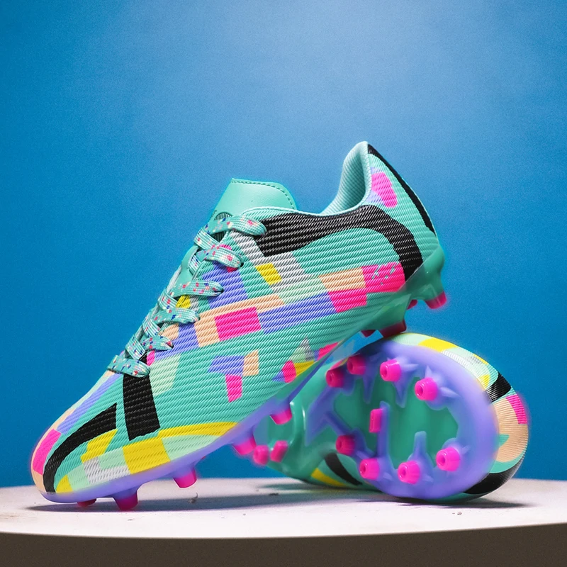 New Men Soccer Shoes Training Professional Breathable Football Boots Cleats Grass Sport Unisex Sneakers Indoor Futsal