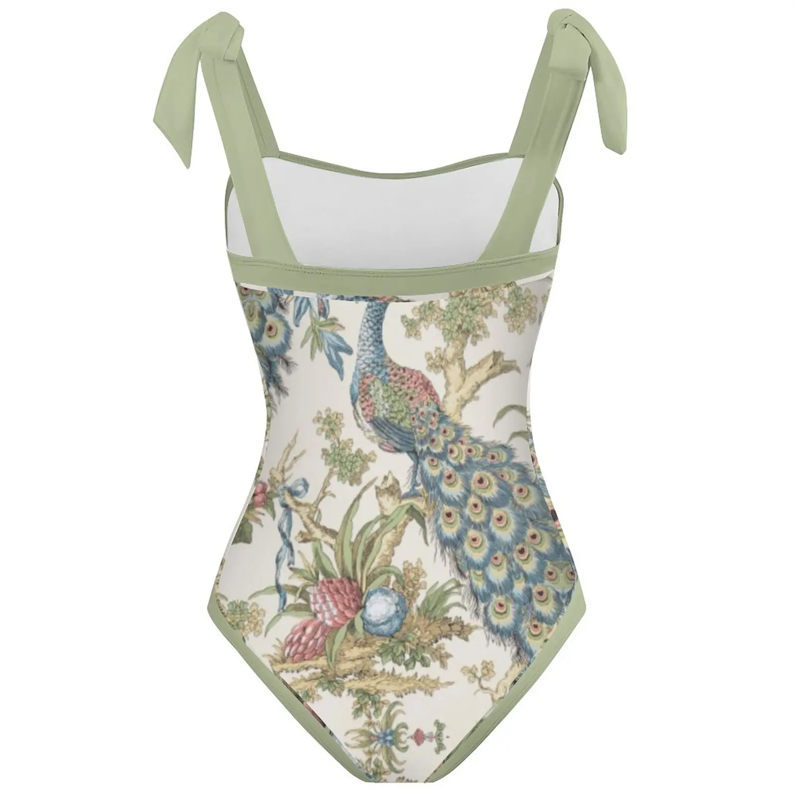 Рисунок 4 - Женский слитный купальник с квадратным