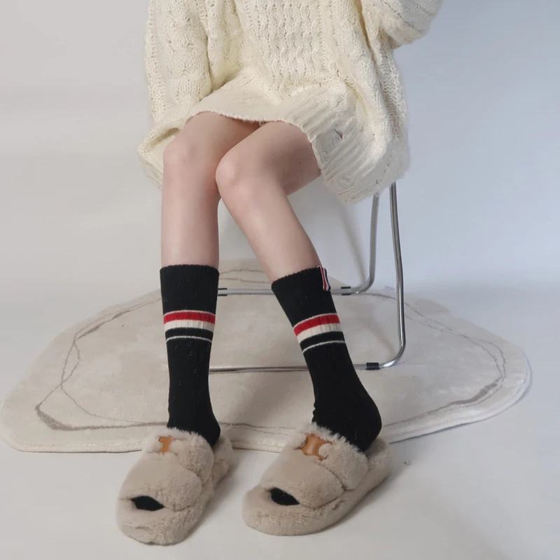 High Quality For Women Comfortable Soft Knitted Wool Winter Thick Warm Loose Long Socks Striped Fashion Retro High Tube Home Sox