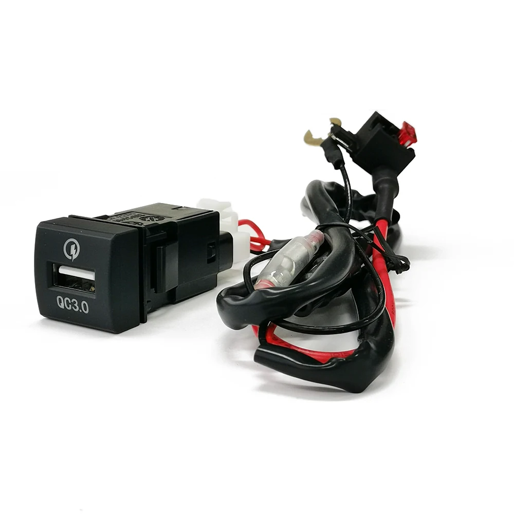 

Автомобильное USB-зарядное устройство для быстрой зарядки QC3.0, адаптер для автоматической зарядки телефона, кнопка для Toyota Camry Corolla Rav4 Prado 2019 2020 2021