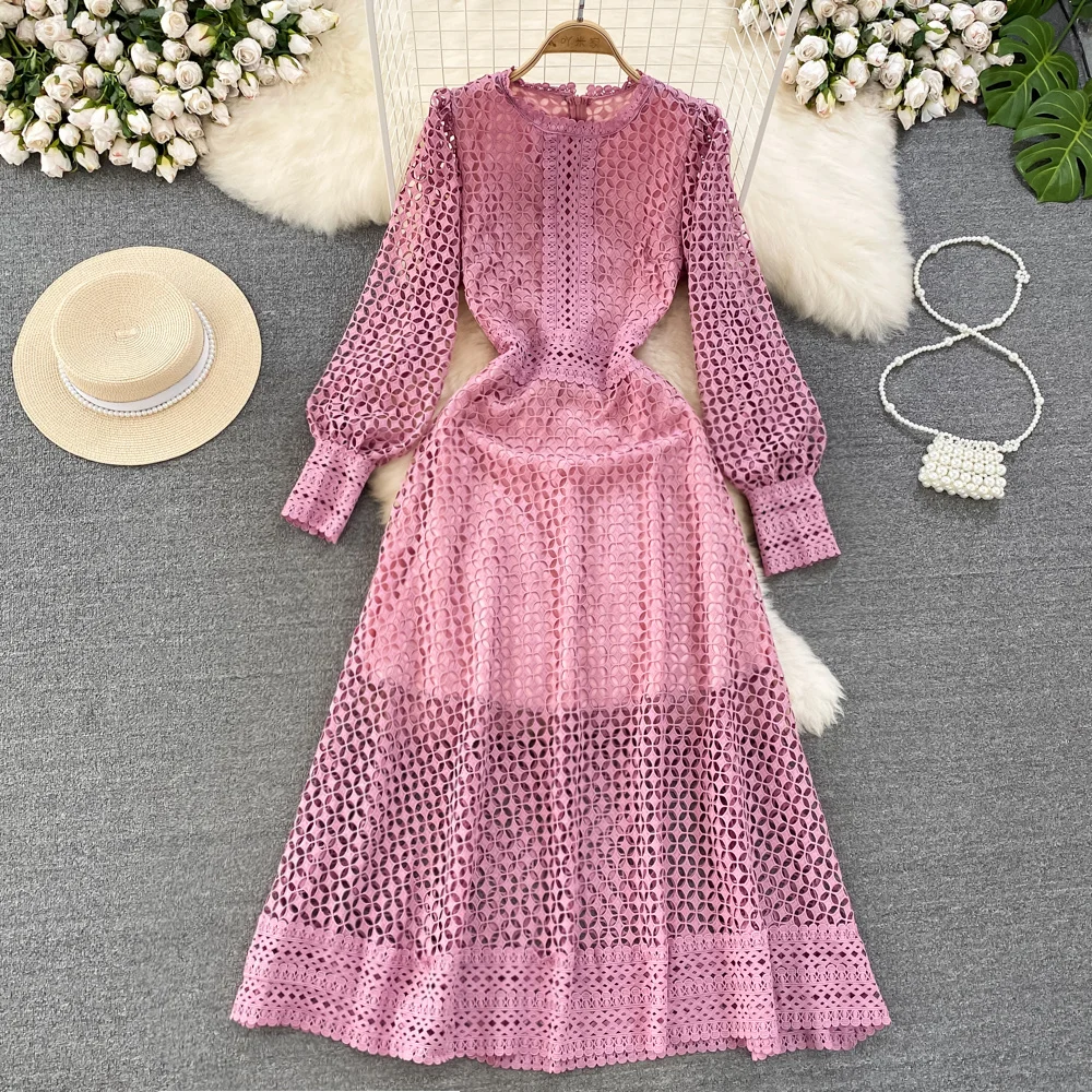 Женское кружевное платье с длинным рукавом-фонариком средней длины