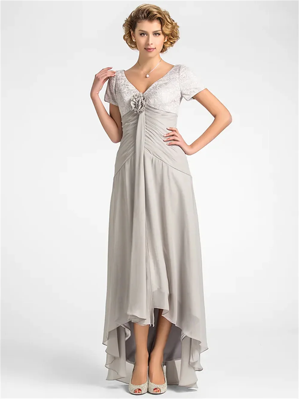 Платье для мамы невесты сайз плюс. Вечерние платья на свадьбу. Платья вечерние на свадьбу для мамы невесты на валберис. Нарядное платье для мамы жениха. Нарядные платья на свадьбу для мамы невесты.