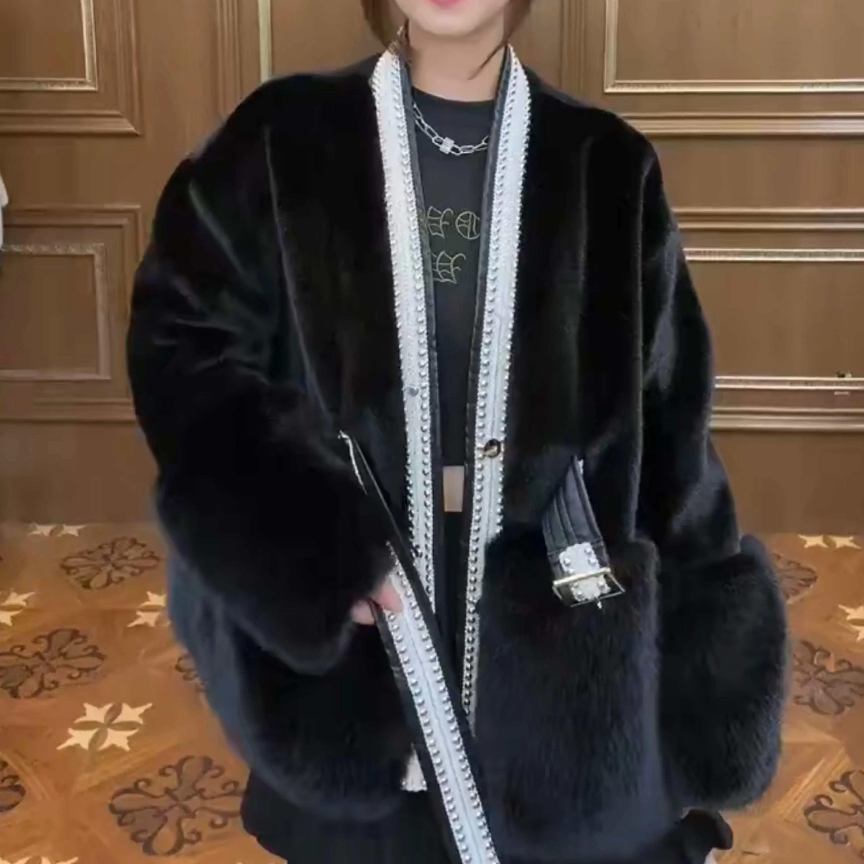 

Высококачественные зимние женские меховые куртки, черная теплая верхняя одежда, модная Лоскутная Свободная Женская куртка с блестками и длинным рукавом, повседневное пальто