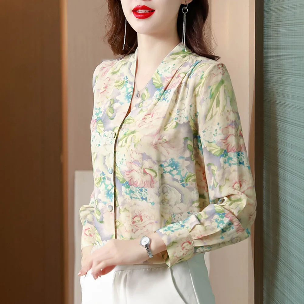 

New Silk Shirts Womens Loose 2022 Spring Womens Printed Elegant V-neck Satin Silk Shirts Womens Tops