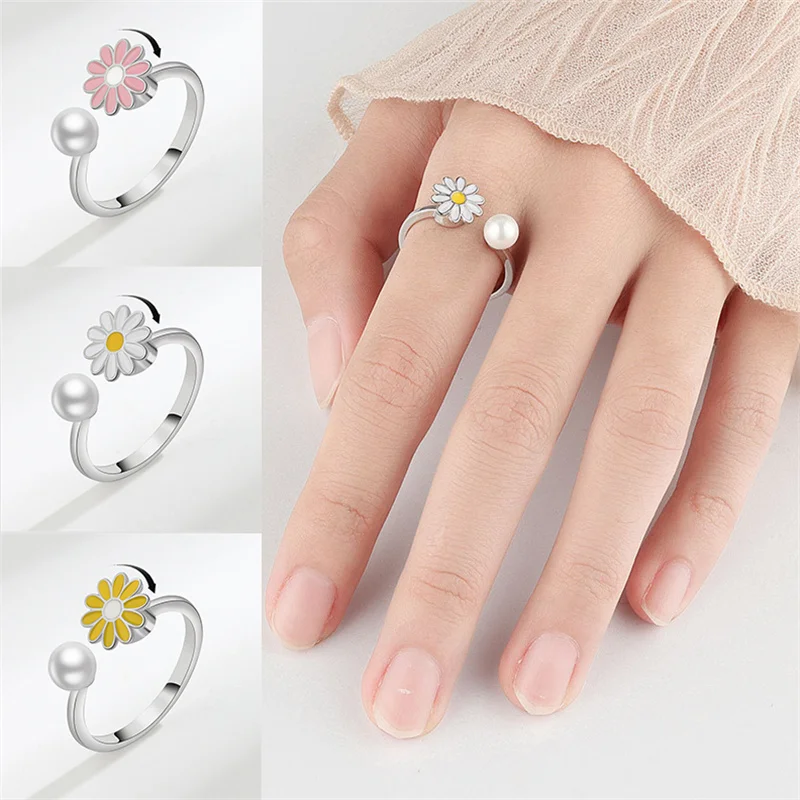 

Fashion Rotatable Daisy Butterfly Flower Open Rings for Women 2022 Trendy Jewelry Snowflake Geometric Crystal Adjustable Ring