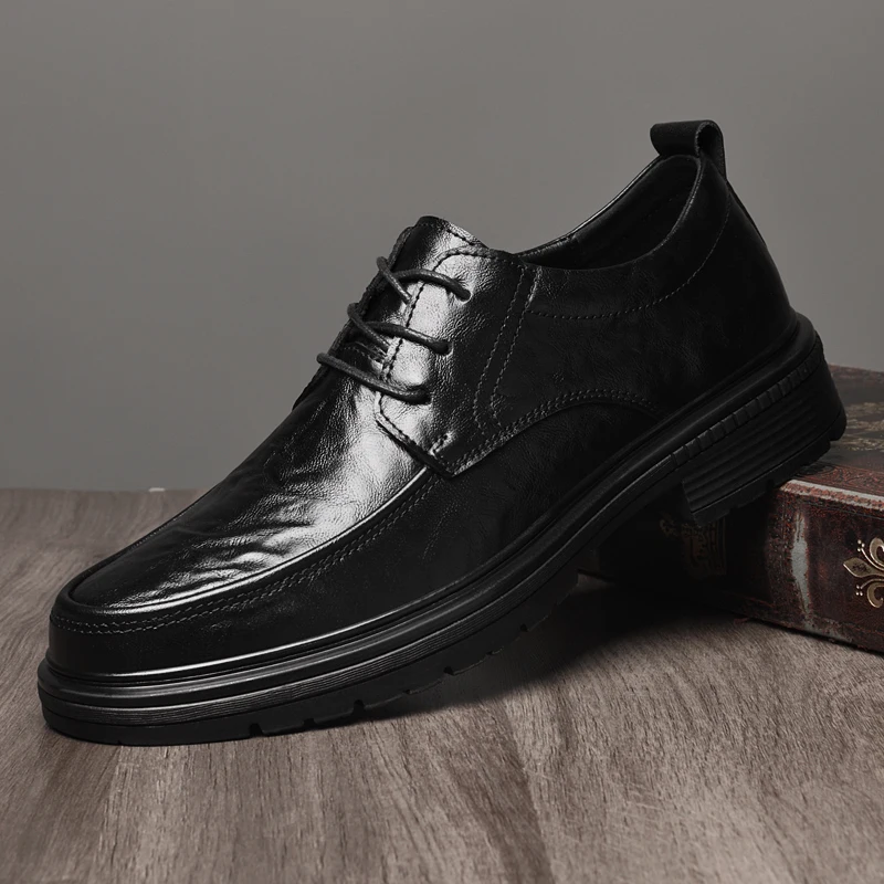 2024 New Men's Fashionable and Comfortable Lace Up Casual Leather Shoes Classic Style Business Banquet Oxford
