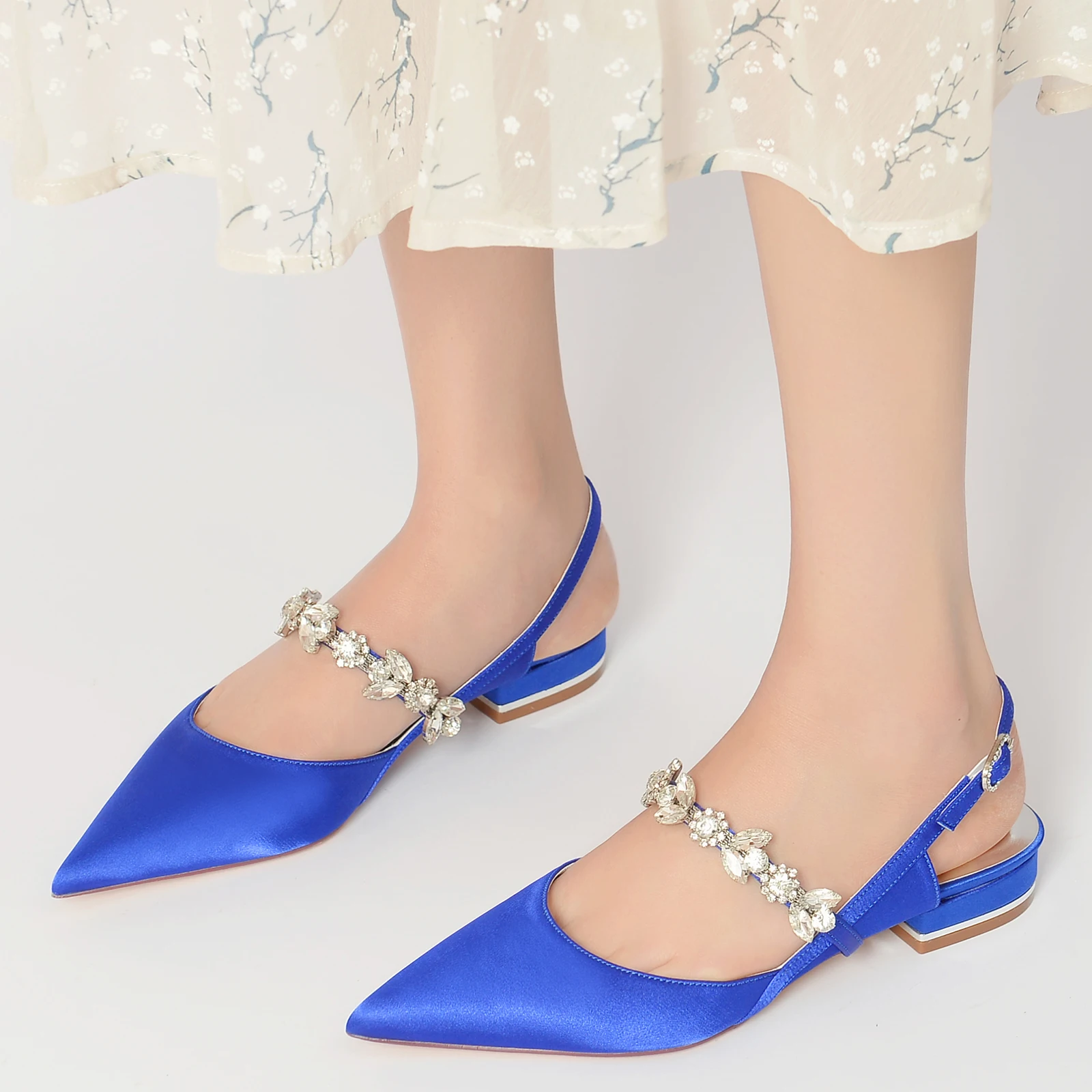 Pointed Toe Satin Wedding Flats for Bride Comfortable Rhinestones Bridal Shoes Evening Prom Party Dress Shoes Pumps