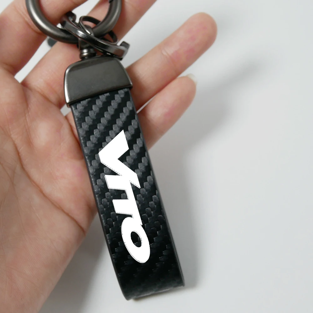 

Car Keychain Ring Carbon Fiber Metal Keychain Horseshoe Buckle for Mercedes Benz Vito w639 w447 w638 Key chain Car Accessories