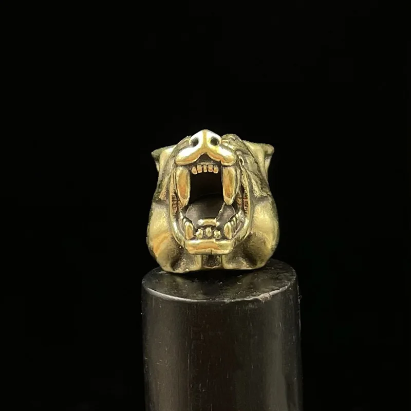 Латунный кулон-фигурка волка