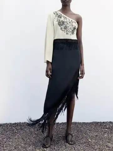 New women's all-match one-sleeved off-shoulder fringed asymmetric shirt + fashionable high-waist silk satin skirt