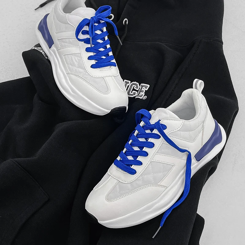 Men Casual Shoes Breathable Outdoor Mesh Light Sneakers  Fashion Casual Shoes 2022 New Comfortable Casual Footwear Men Shoes