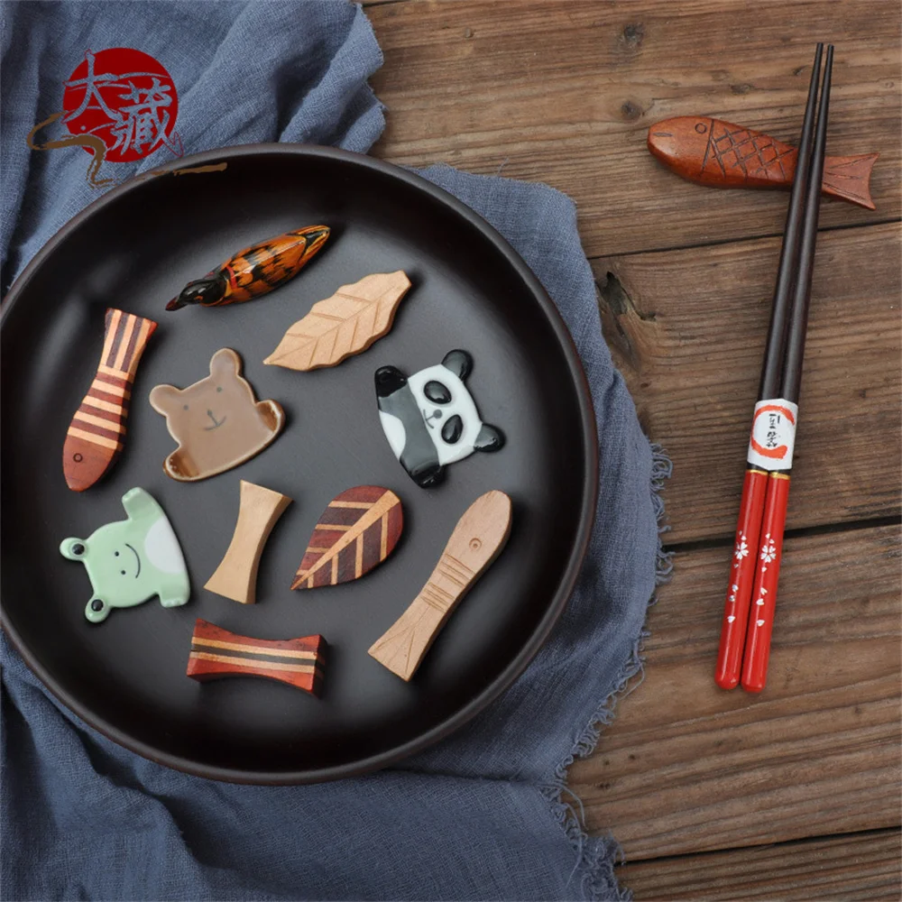 

Ceramic Spoon Rack Wood Japanese-style Chopsticks Rack Japan And South Korea Wooden Spoon Holding Chopsticks Mat