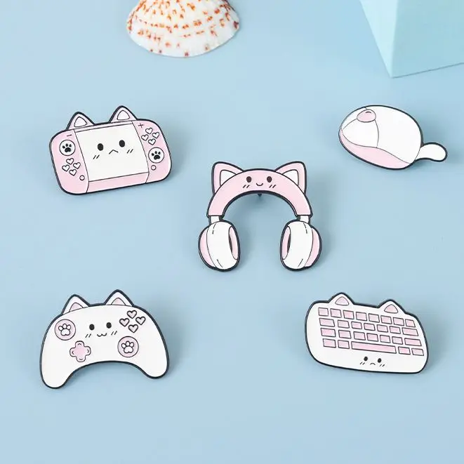 

Kawaii эмалированная брошь на лацкан с клавиатурой гарнитурой мышью котом сумочкой шляпой рубашкой одеждой значком Ювелирные изделия Подарки...
