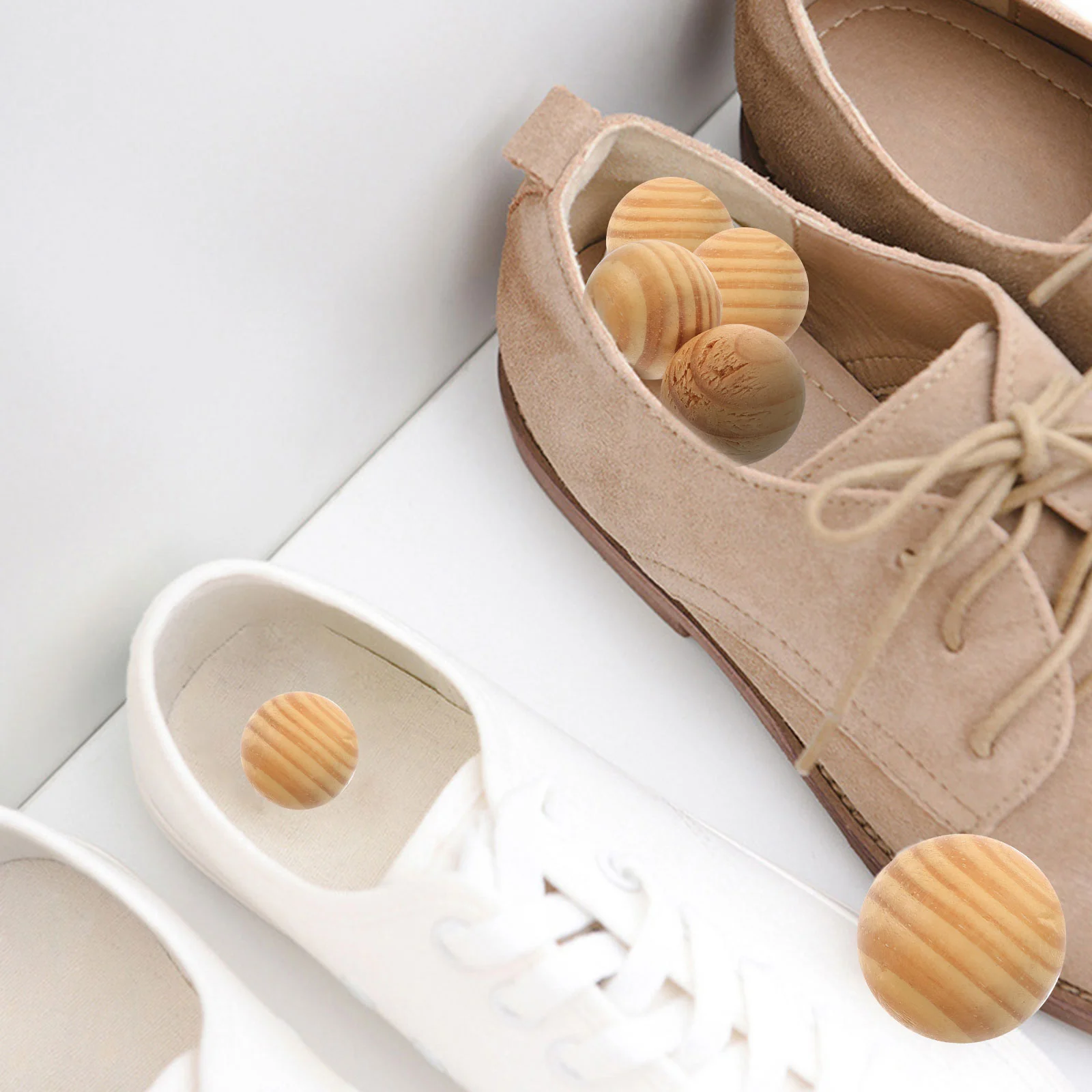 

100pcs Summer Mosquito Ball Household Indoors Outdoors Mosquito Repelling Wood Ball