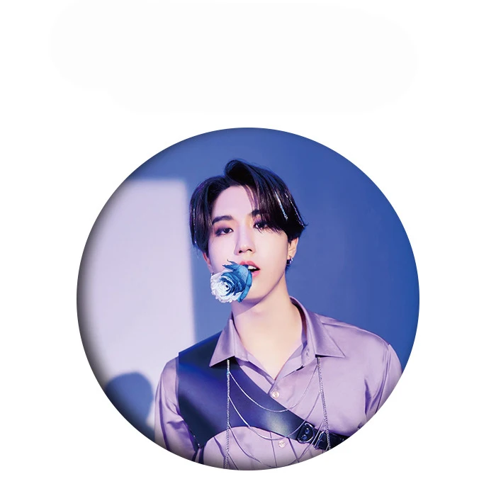 

Wholesale Kpop Stray Kids 2nd World Tour MANIAC Brooch Pin Badges For Clothes Backpack Decoration Gifts Fans Collection