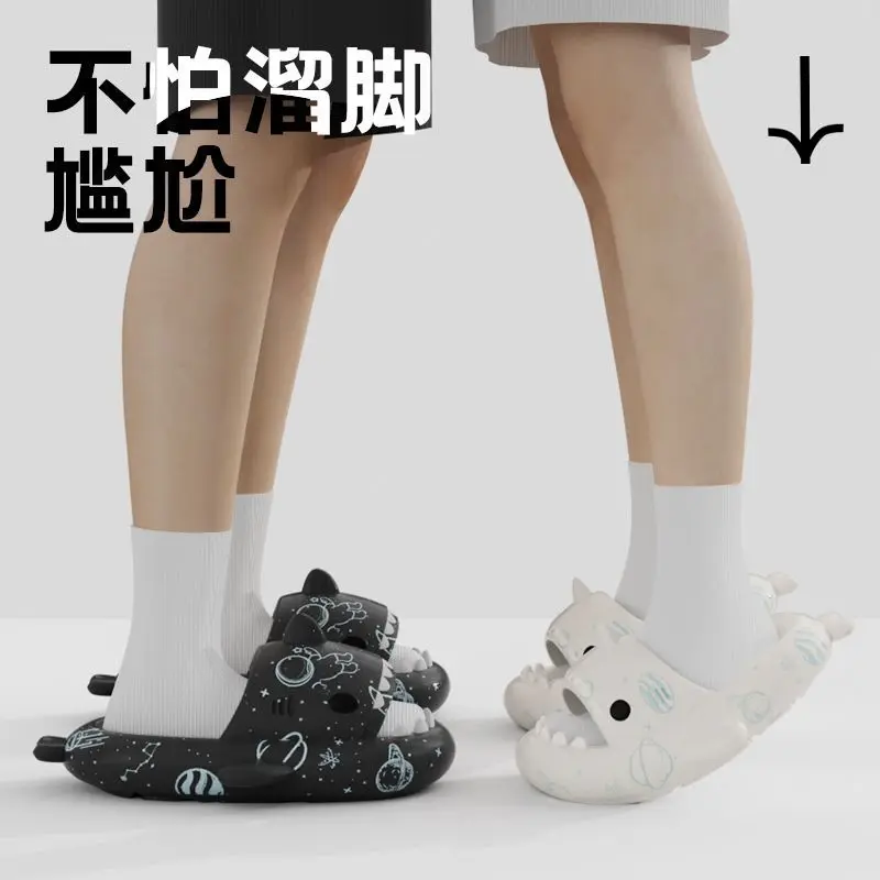 Graffiti Cloudy Shark Slippers Platform Shark Sandal Indoor Bathroom Anti-Skid Slides Couples Summer Shoes Eva Soft Beach Flops