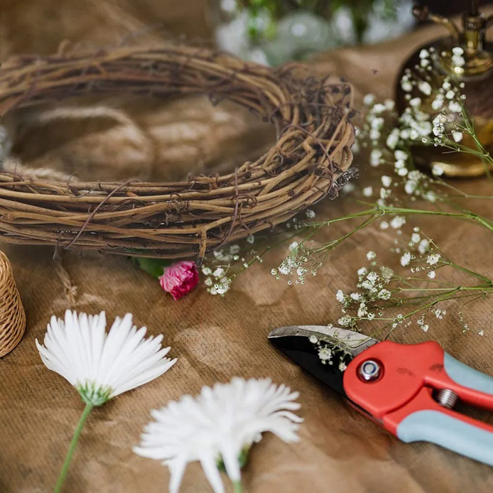 

Flowers Grapevine Wreath Branch Vine Wreath 15cm Diameter Base DIY Handcraft Set Rattan Wood For Different Holidays