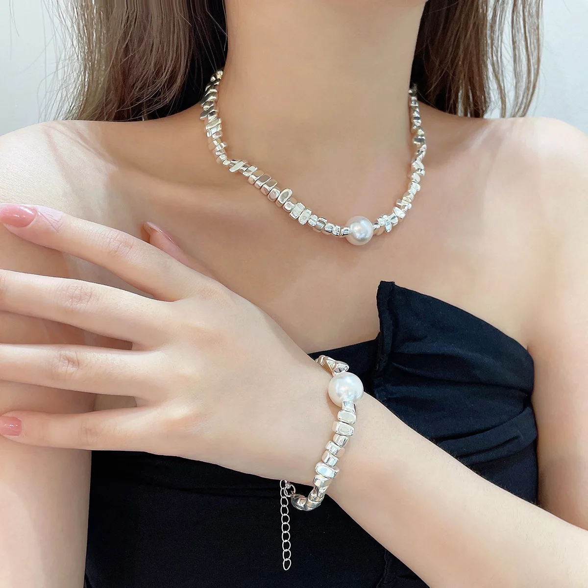 

Summer Pearl Silver women's Necklace Advanced Design Sense Light Luxury Ins Temperament Bracelet Net Red Versatile Accessories