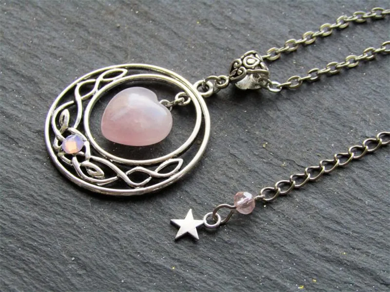 

2022 New Korean Version of The Simple Natural Feng Shui Wave Chain Love Gem Necklace Gift for The Sweetheart