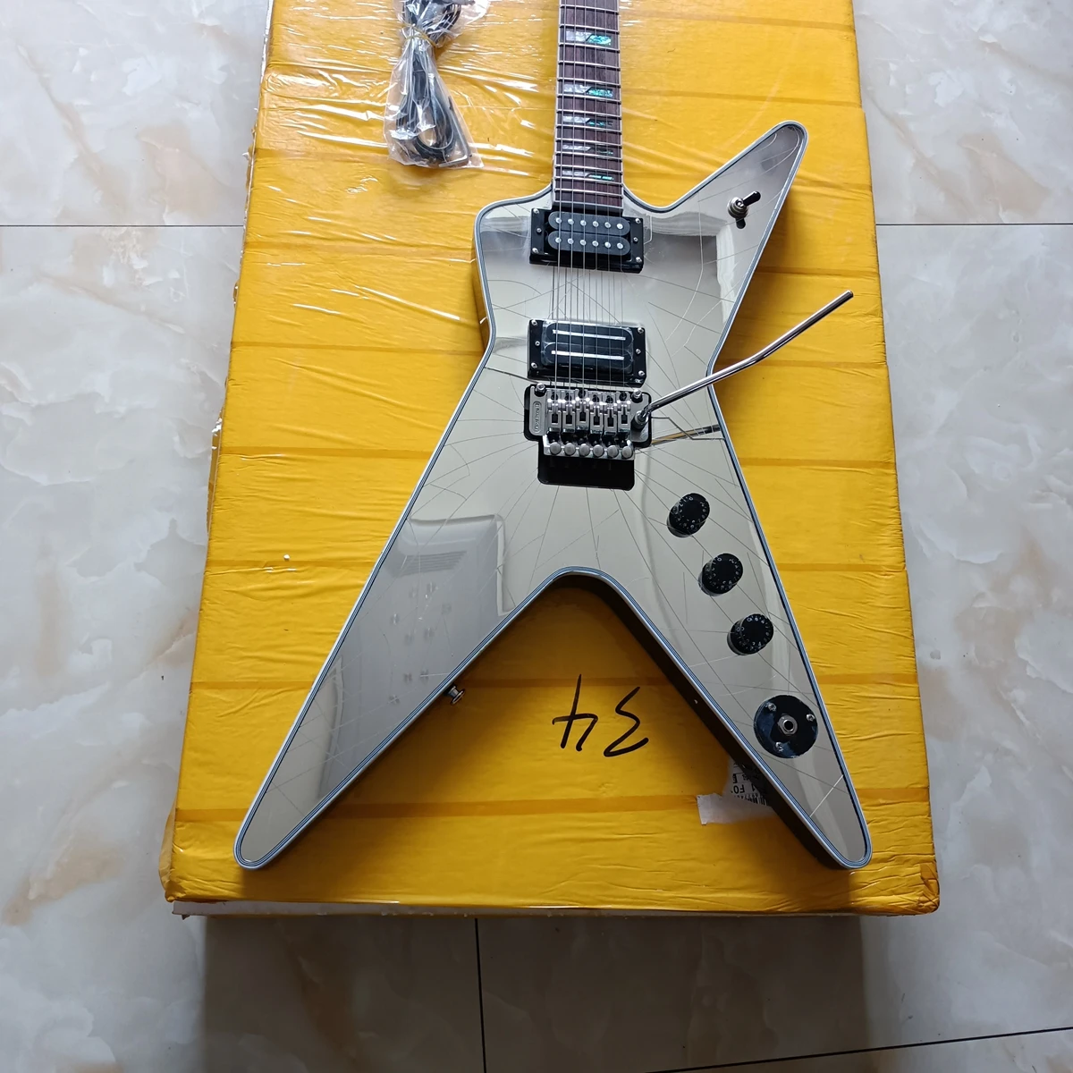 

DimeBag Darrell Signature Electric Guitar Dime Slime Floyd Tremolo Bridge Imported Guitar Accessories