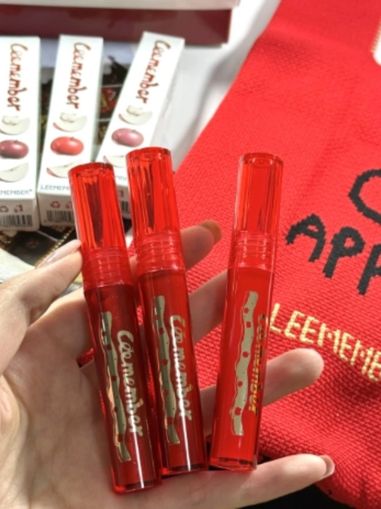 LEEMEMBER Рождественская водная светлая мерцающая глазурь для губ увлажняющая