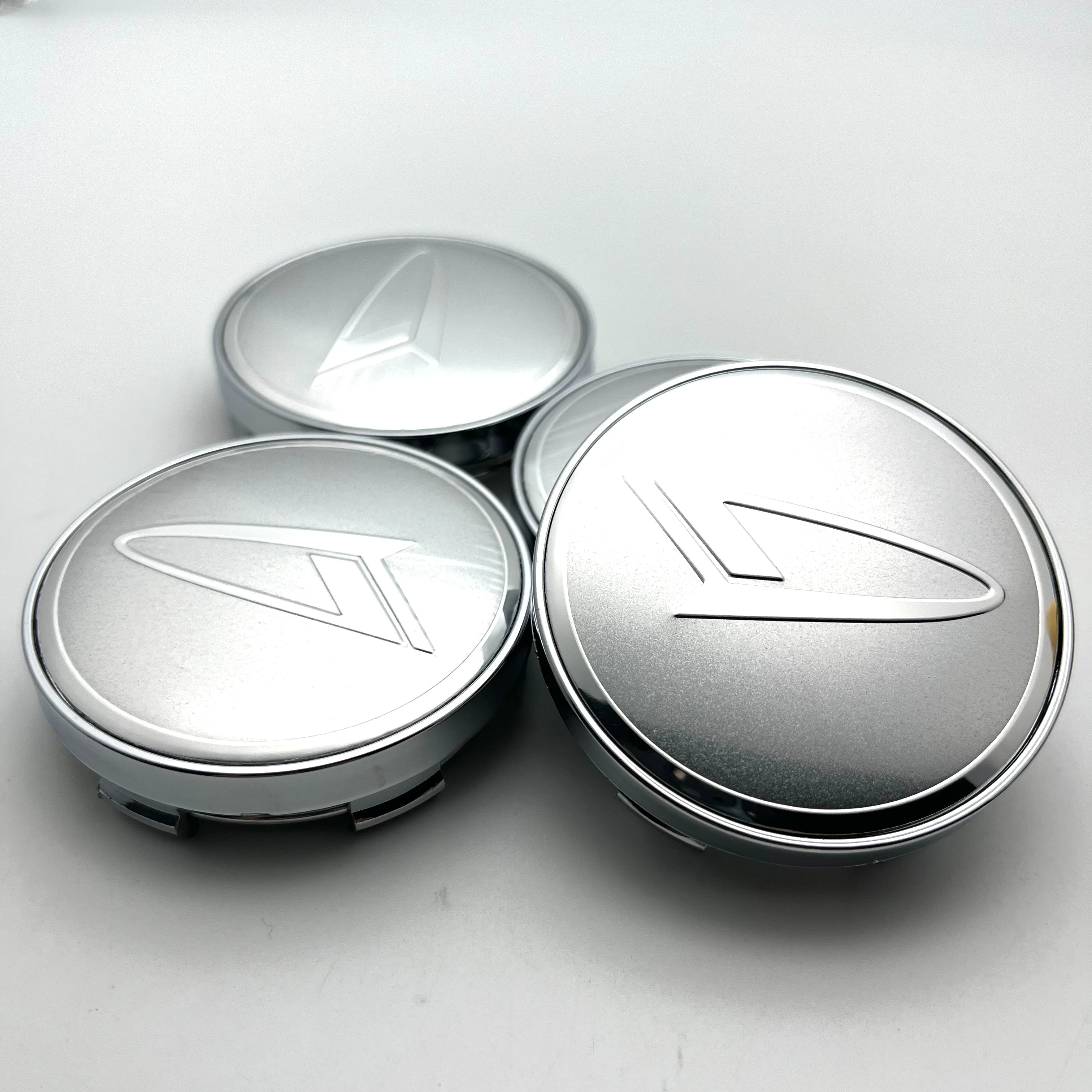 

4 шт./компл., 56 мм, 60 мм, Daihatsu, 3D эмблема автомобиля, центральная крышка ступицы колеса, значок обода, украшения, ремонт, наклейки, аксессуары