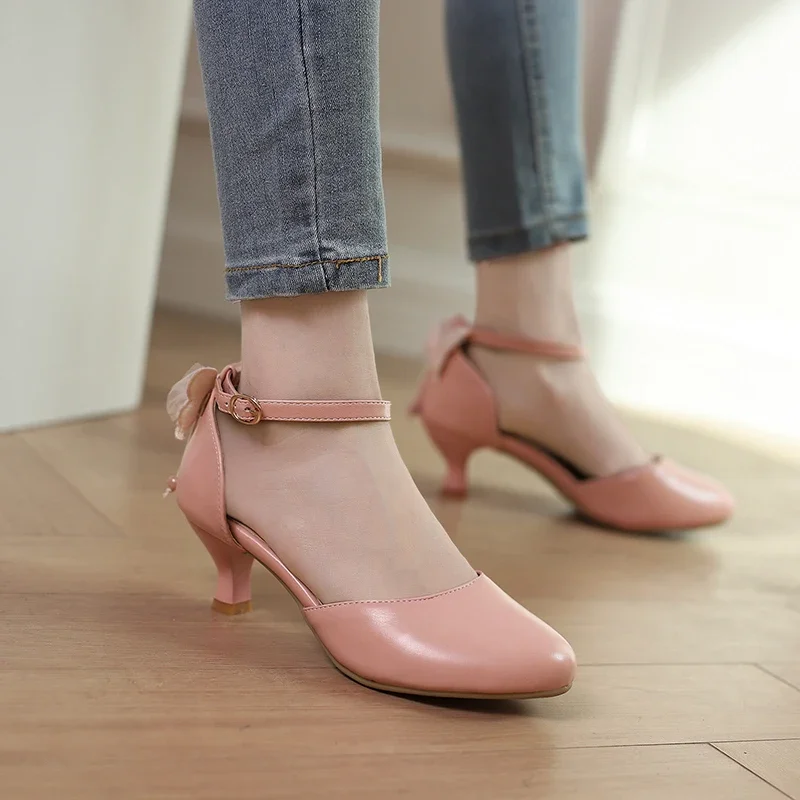 Женские босоножки с бантом-бабочкой белые бежевые или Розовые на высоком каблуке