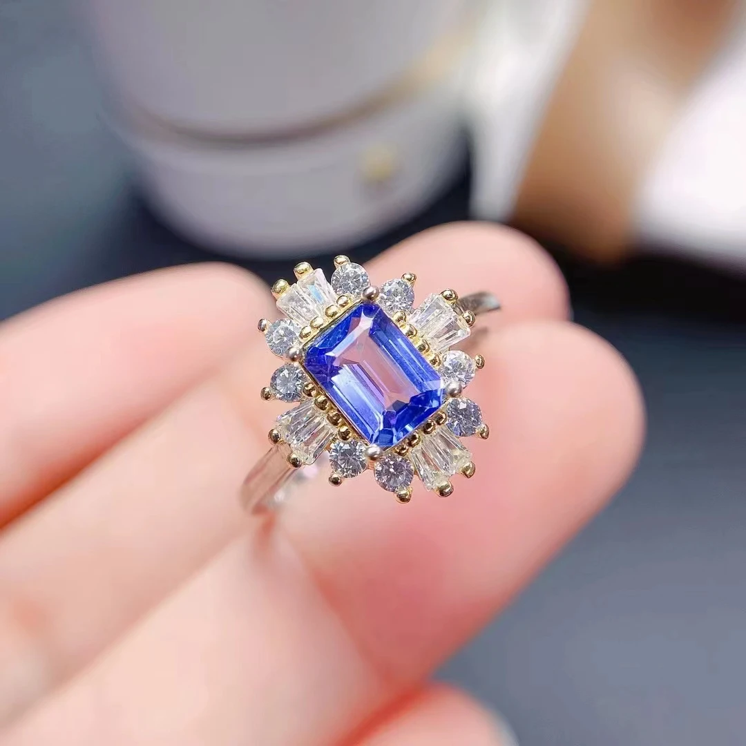 

Женское кольцо из танзанита, 5 х7 мм, из серебра 925 пробы