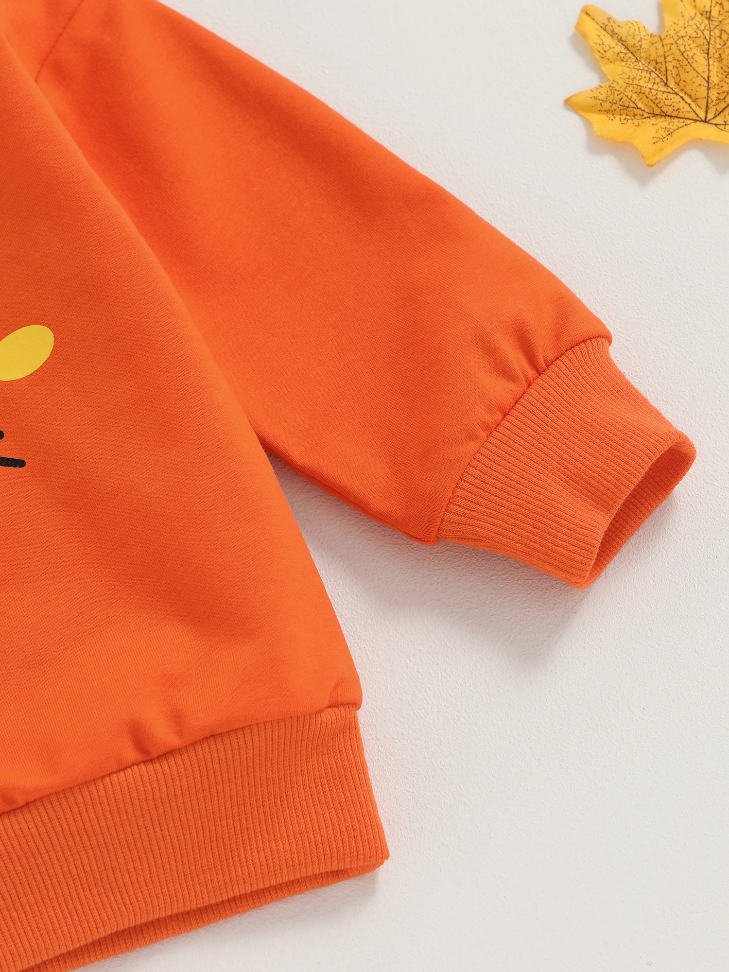 

Cute Little Pumpkin Halloween Costume Set for Infant Boys - Adorable Smiley Face Sweatshirt Long Sleeve T-Shirt and Jogger