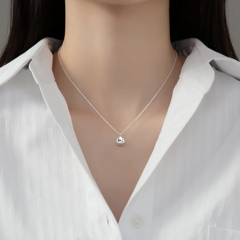 Draweye Water Drop Necklaces for Women Silver Gold Color Simple Metal Jewelry Korean Fashion Simple Elegant Pendant Necklace