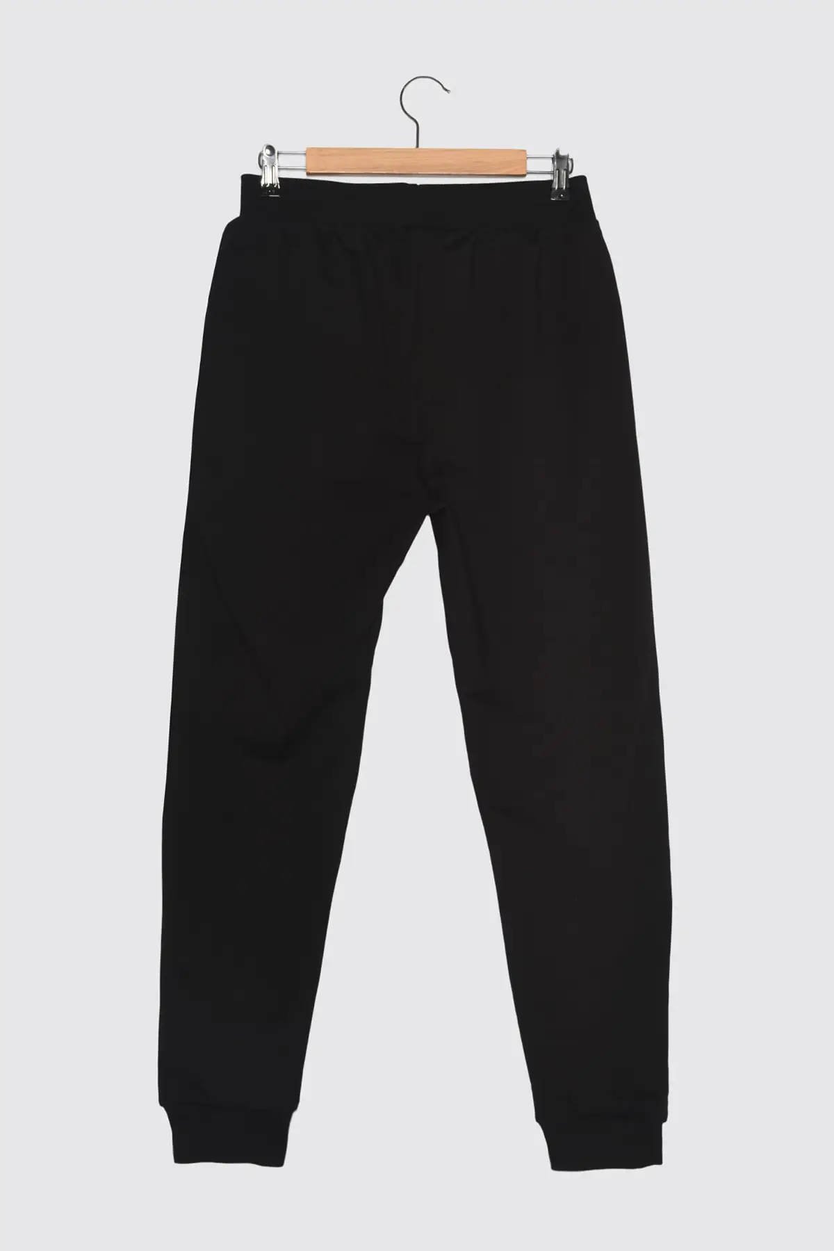 

Trendyol Men 'S Regular Fit Sweatpants TMNSS21EA0125