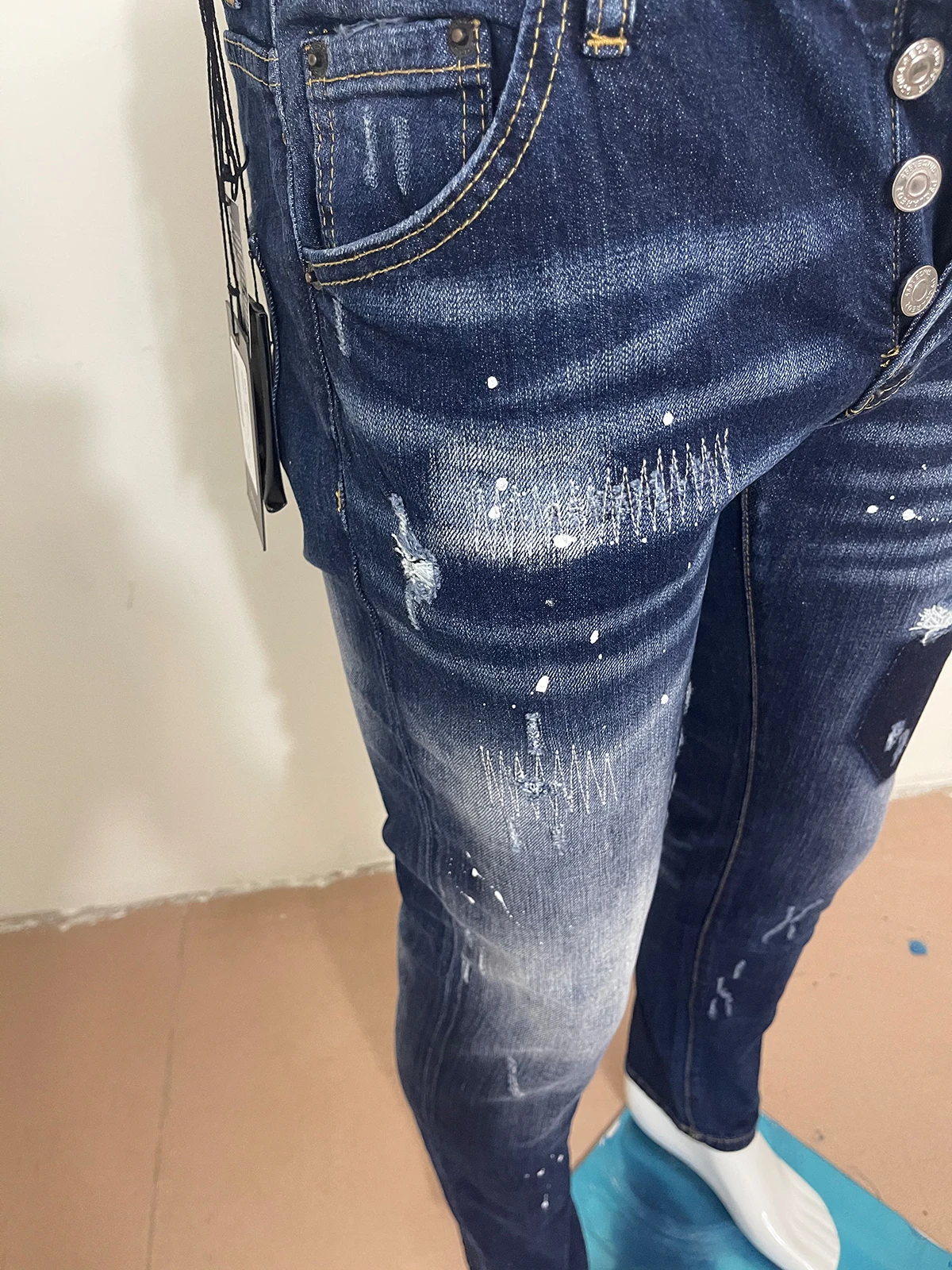 2023 new jeans men's D2 Jeans Slim Wash micro-bullet casual imprint car random line patch fashion